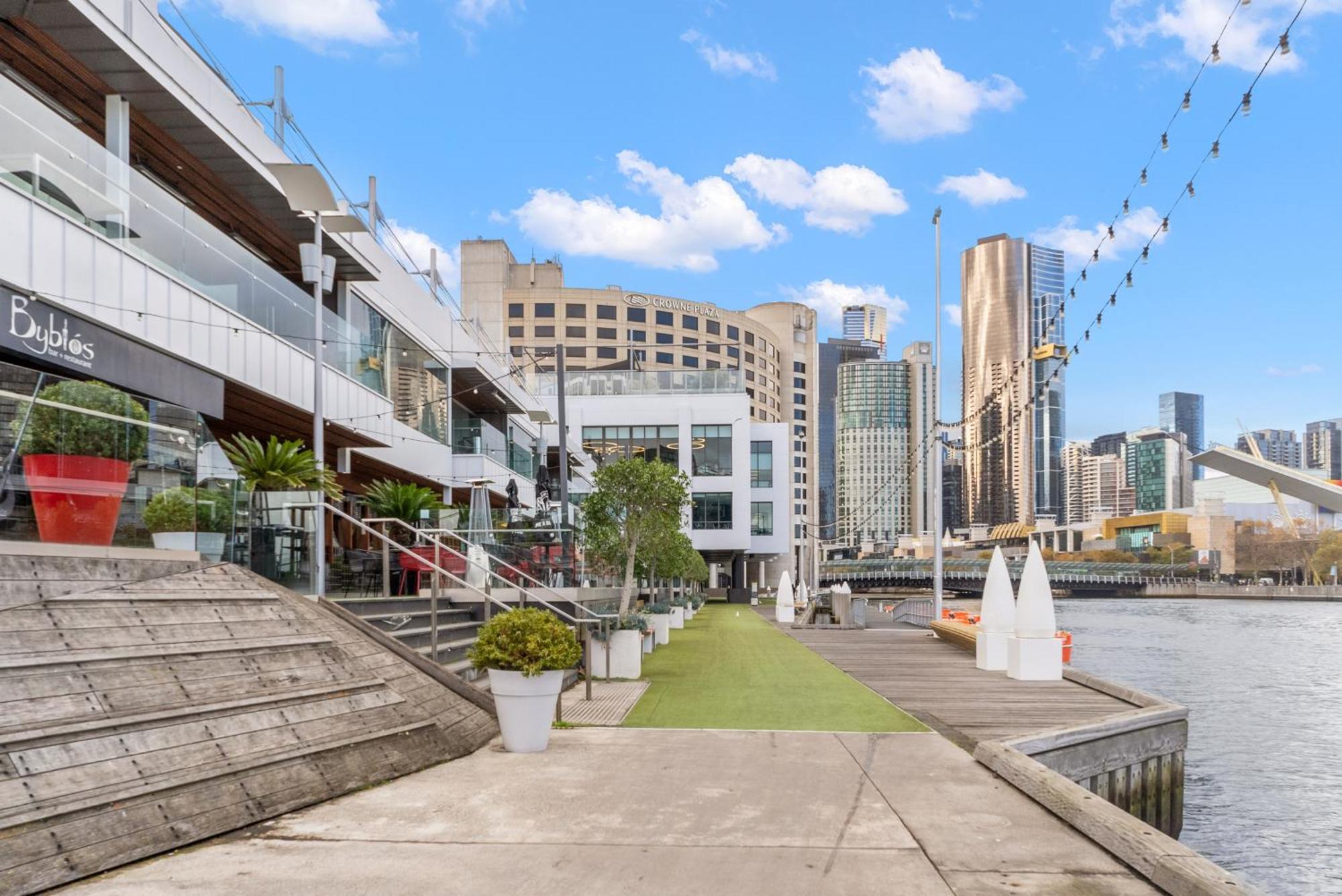 Resort Style Living Yarra Wharf Melbourne Eksteriør billede